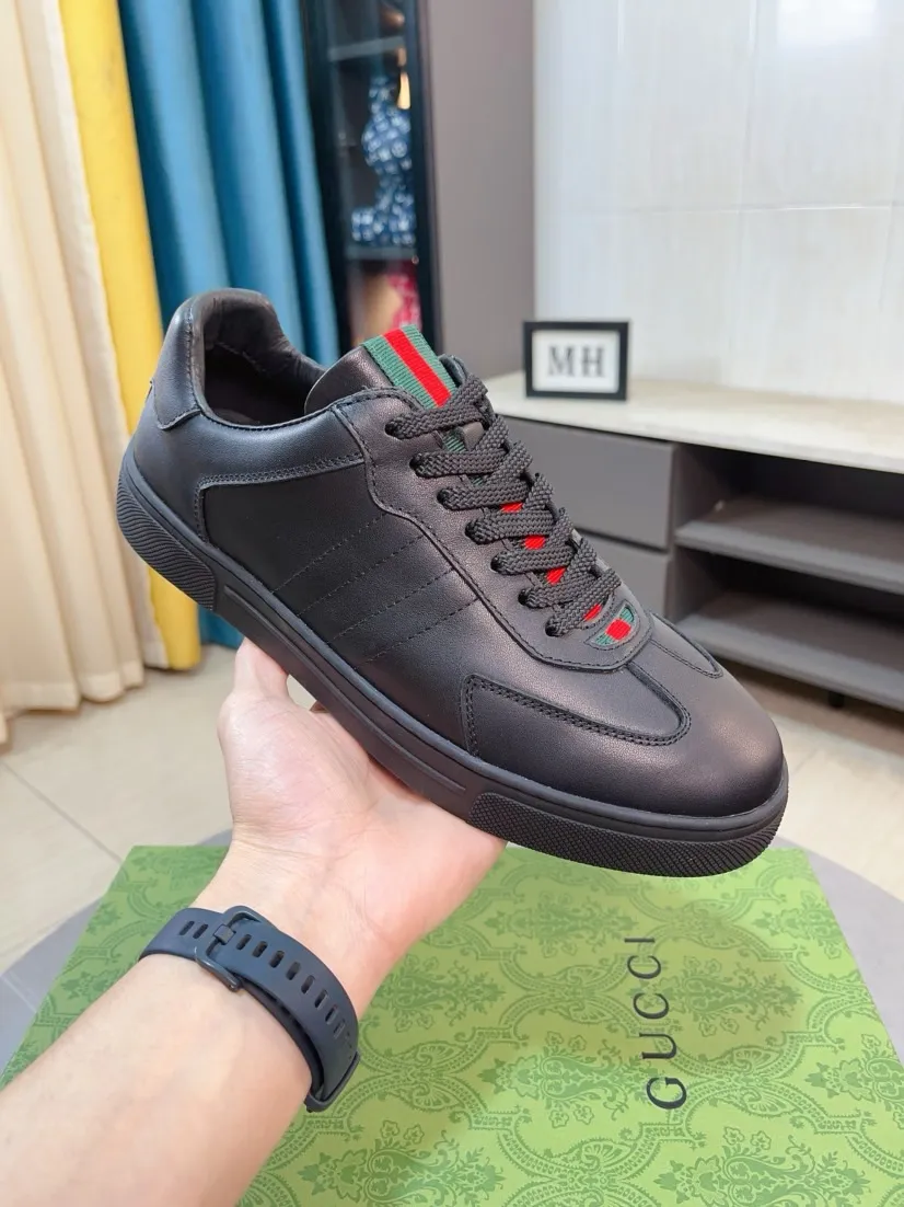 Factory price 440🌹🌹GUCCI [Gucci] New high-end brand of men's shoes, the latest fashionable casual men's shoes, trendy and versatile style, relaxed and sporty style, uppers imported from Italy, first-layer cowhide, genuine leather lining and ultra-fine workmanship. Original personalized fashionable rubber wear-resistant outsole, light and comfortable on the foot, size 38-44